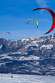 Cliquez ici pour voir l'image (tr4953snowkite.jpg)