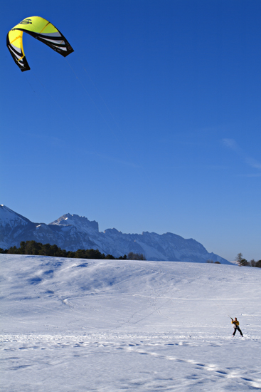 tr4899snowkite