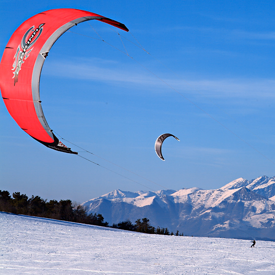 tr4948snowkite